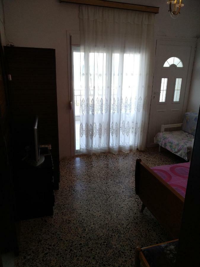 Grigorios Apartments Vrasná Exteriör bild